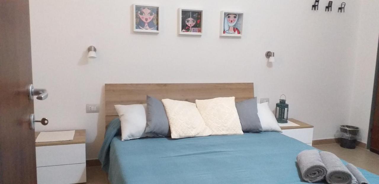 Il Vecchio Ginepro Bed & Breakfast Капотера Екстериор снимка