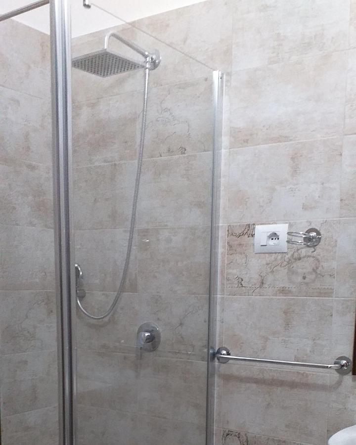 Il Vecchio Ginepro Bed & Breakfast Капотера Екстериор снимка